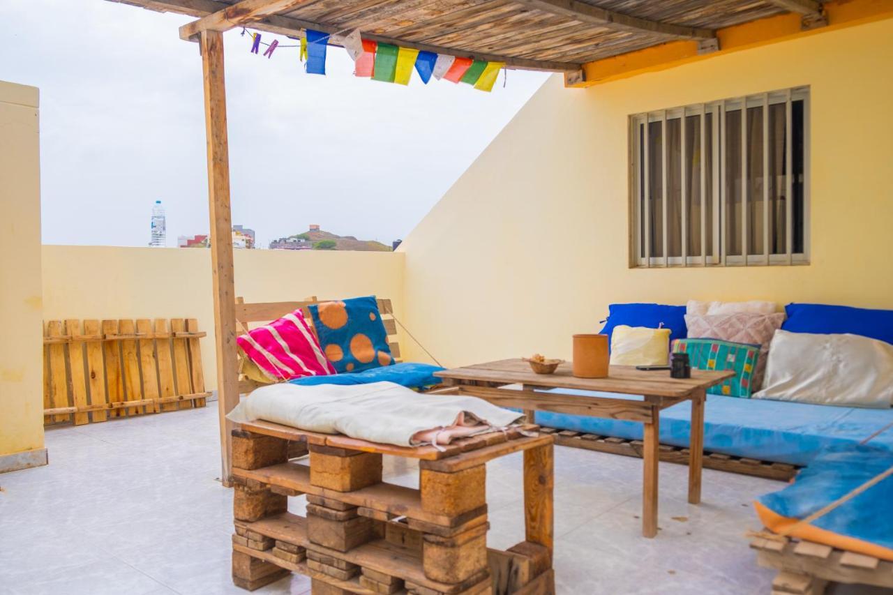 Simabo'S Backpackers' Hostel 민델로 외부 사진