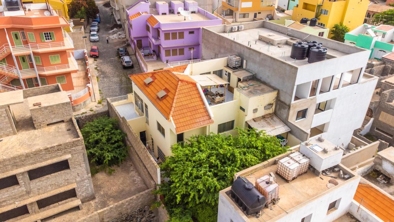 Simabo'S Backpackers' Hostel 민델로 외부 사진