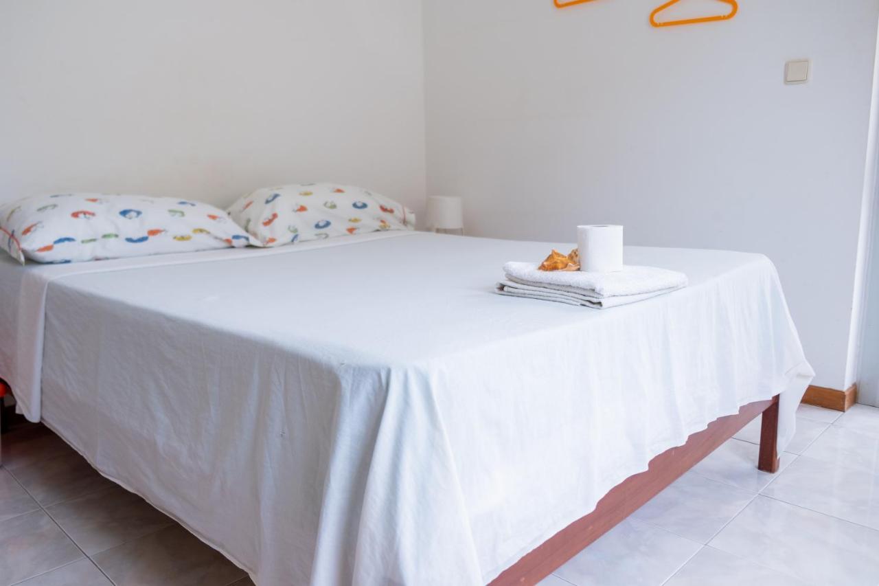 Simabo'S Backpackers' Hostel 민델로 외부 사진