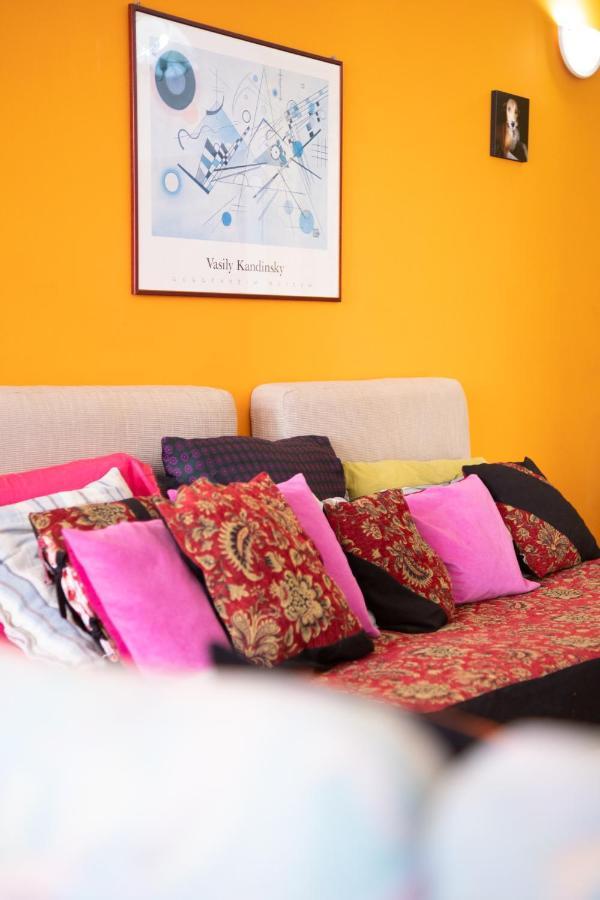 Simabo'S Backpackers' Hostel 민델로 외부 사진