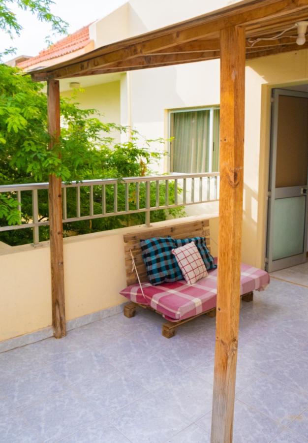 Simabo'S Backpackers' Hostel 민델로 외부 사진