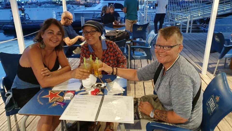 Simabo'S Backpackers' Hostel 민델로 외부 사진